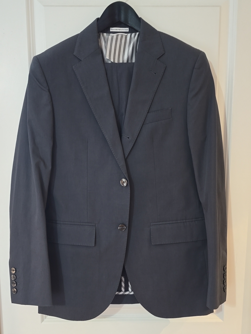 Men's Grey Suit - Classic Tailored Suit